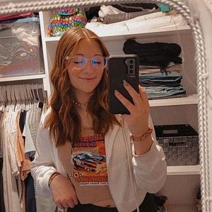 Meet your Posher, Madison